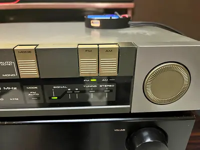 AKAI AM-FM STEREO TUNER AT-K1