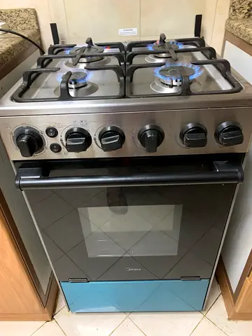 4-Burner Gas Cooker with Oven - Stainless Steel