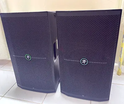 Macky powered speaker -12 inch