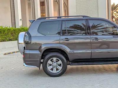2004 Toyota PRADO photo 12