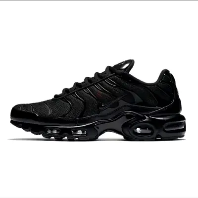 Nike black tn- sizes available