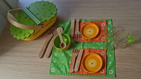 Djeco picnic basket
