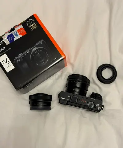 Sony camera a6400 with lens 40mm f2.5