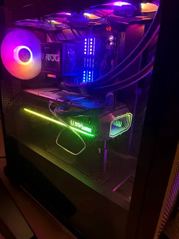 High-End Gaming PC | Ryzen 9 9950X | RTX 5070 Ti 16GB | 64GB DDR5 | 4TB NVMe | Liquid Cooled