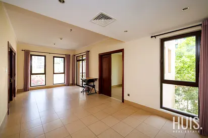 Corner Unit | Large Layout | Vacant