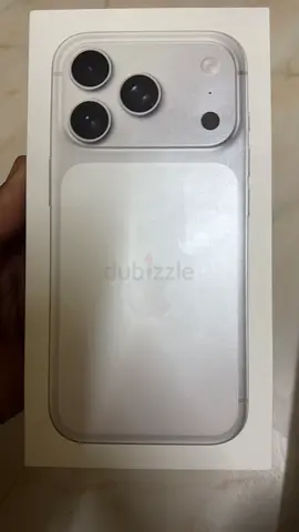 Iphone 17 pro max.  512 silver