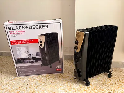 Black+Decker 11-Fin Oil Radiator Heater 2500W - Good Condition