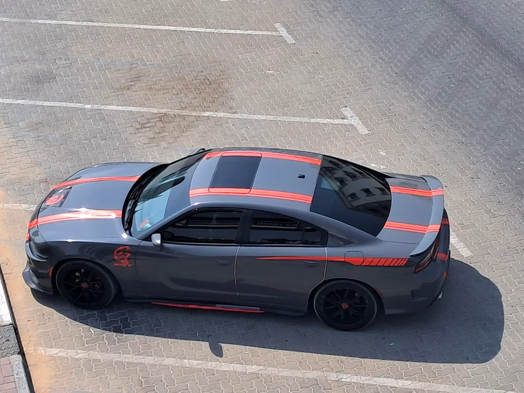 Dodge Charger 2015 — photo 1 of 6