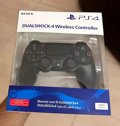 (FREE Delivery) PS4 Controller - Free Cable - NEW