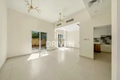 Single Row | Open View | Close to Pool | Spacious