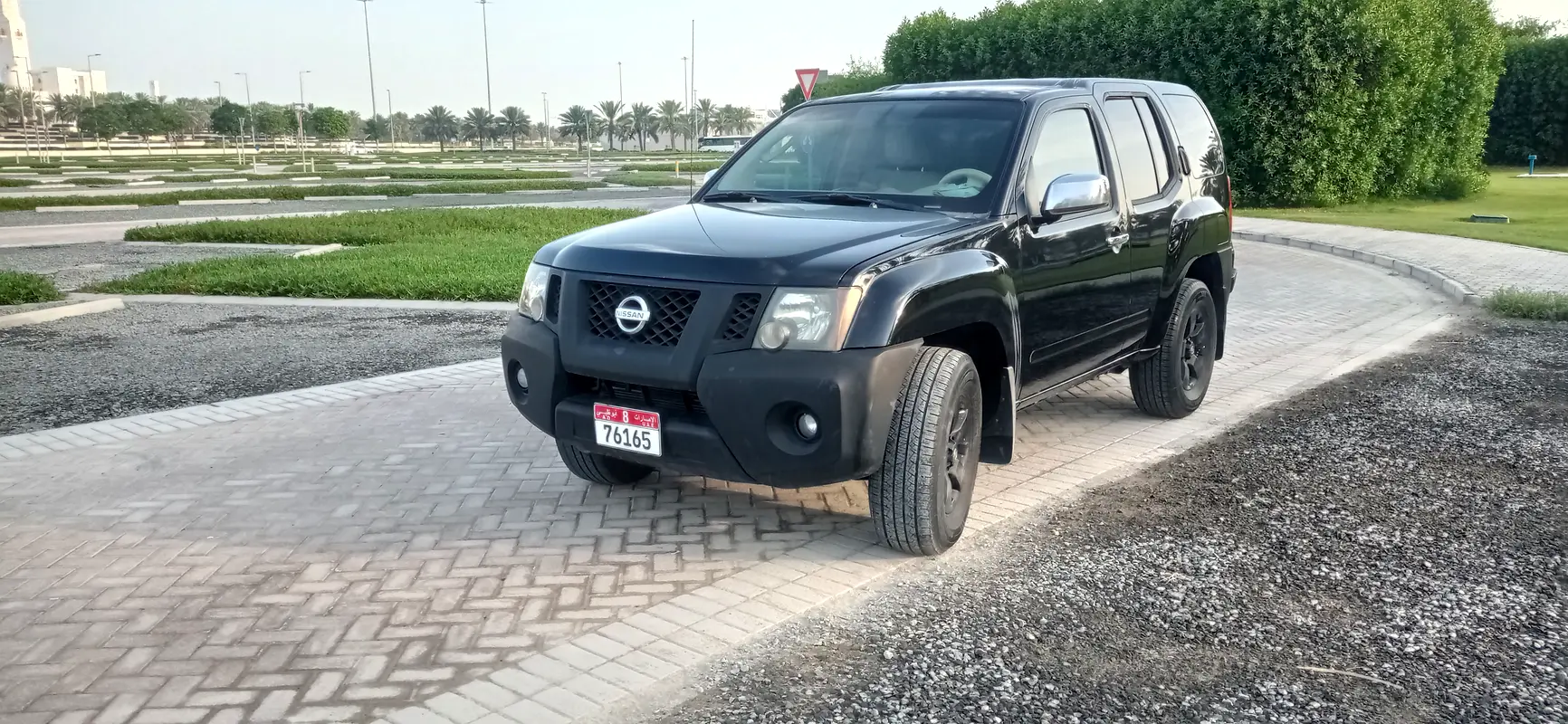 Nissan Xterra 2011 — photo 1 of 20