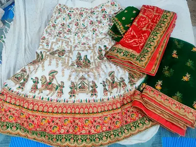 Bridal lahenga for sell with stiched blouse