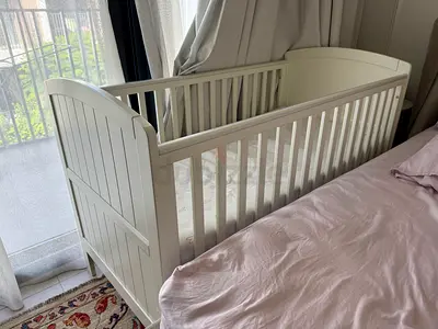White Wooden Baby Crib with Mattress
