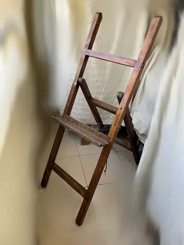 Premium Dark Solid Wood Easel for Artists