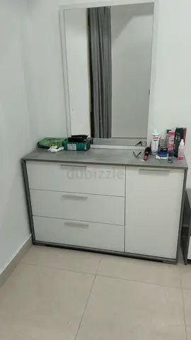 Modern Dressing Table with Large Mirror and Storage