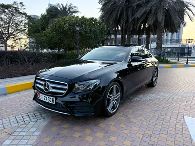 Mercedes-Benz E 300 2017 GCC Specs بحالة الوكالة