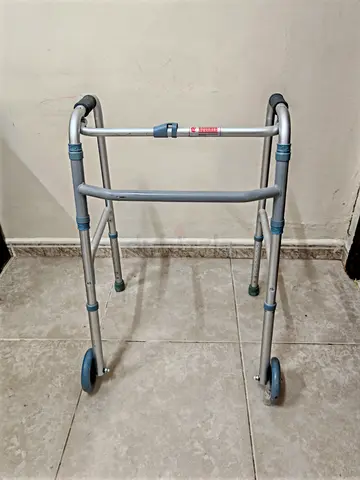Light weight medical walker aid foldable