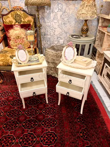 Pottery Barn Pair of Vintage White Bedside Tables / Nightstands