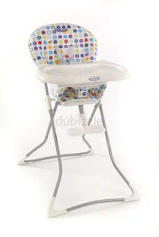 Cozy and Colorful Baby Feeding Chair - New!
