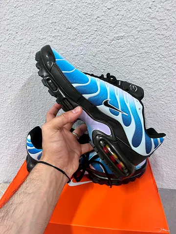 New Nike Air Max Plus (TN) Blue Gradient Mens Sneakers