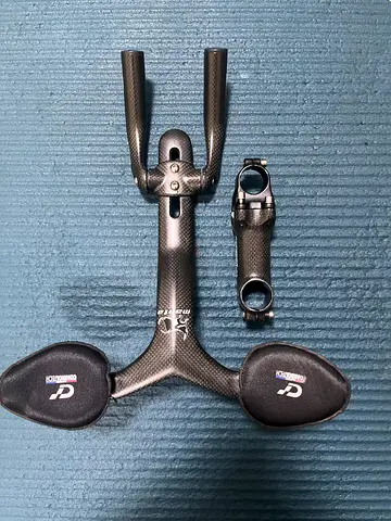 Controll tech carbon compoents USA TT bar and stem
