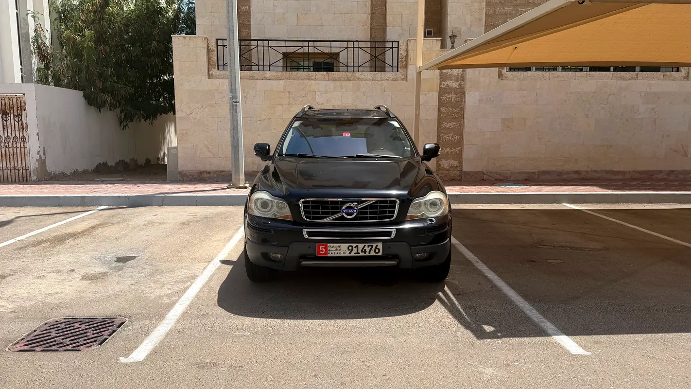 Volvo XC90 2011 — photo 1 of 8
