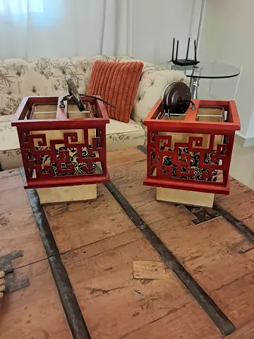 Chinese hunging lamp x2