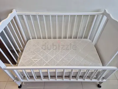 White Wooden Baby Crib with Mattress - Good Condition