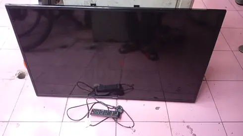43 Samsung LED Smart TV