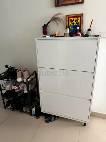 White 3-Drawer Chest / Dresser in Good Condition