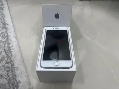 iPhone 7 Silver - Good Condition