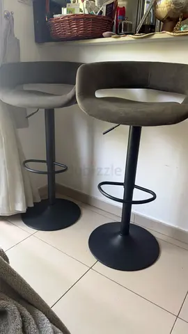 Pair of adjustable swivel bar stools with footrest - grey