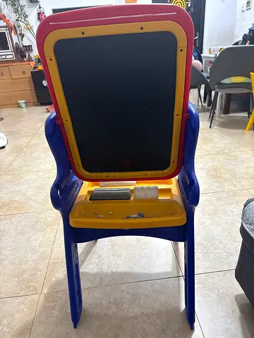 Kids Double-Sided Art Easel with Chalkboard and Tray