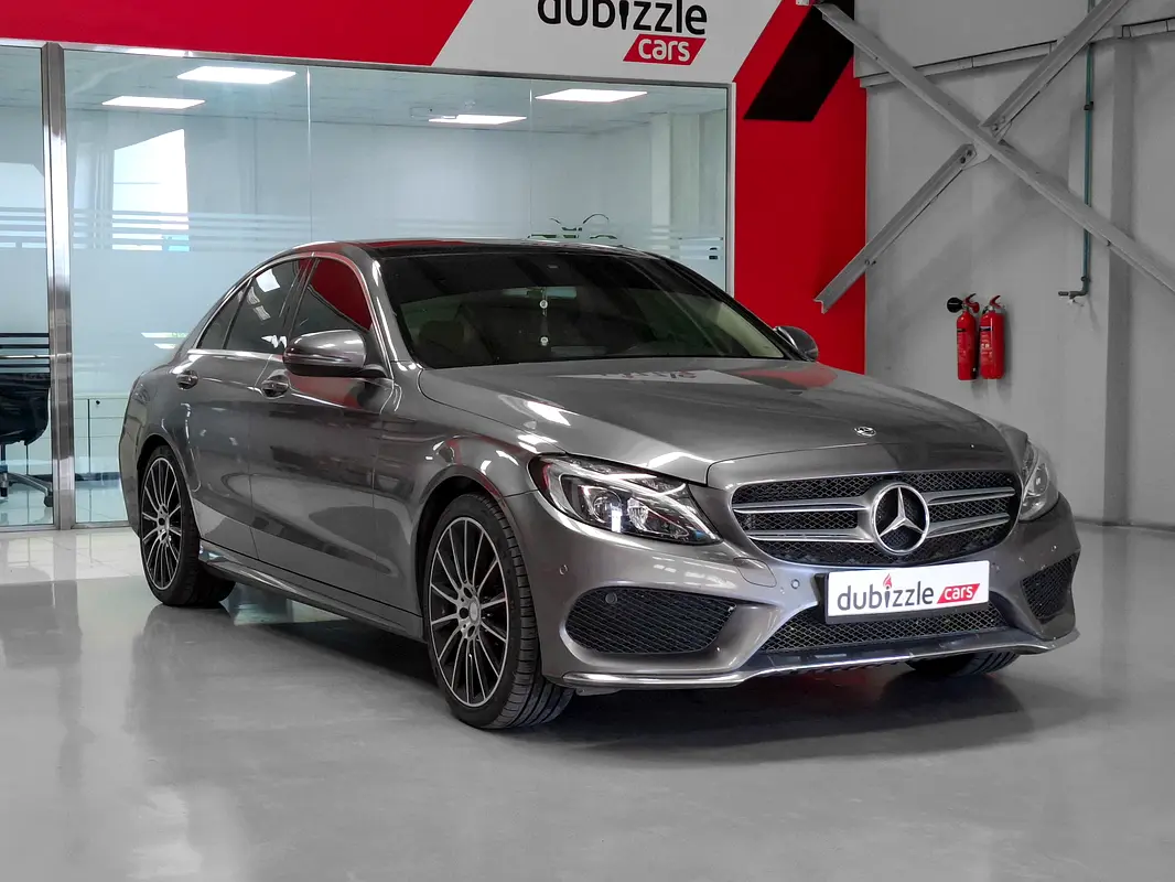 Mercedes-Benz C-Class 2018 — photo 1 of 15