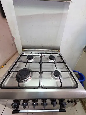 4-Burner Stainless Steel Gas Hob with Cylinder