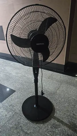 Krypton Standing fan