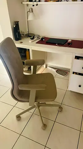 Computer table with chair only Aed 200