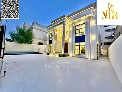 For sale: Classic two-story villa with a rooftop terrace, spacious building area, swimming pool, and