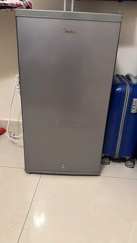 Midea Compact Mini Fridge Silver