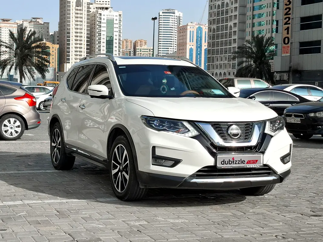 Nissan X-Trail 2021 — photo 1 of 14