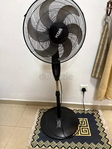 Viltava Black Standing Fan
