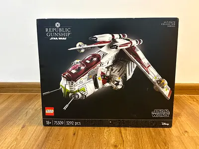 LEGO Star Wars Republic Gunship (75309) - Ultimate Collector Series