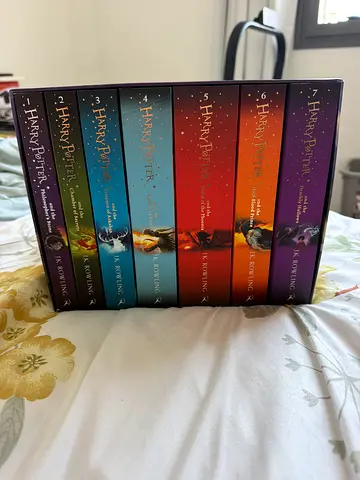 Complete Harry Potter Box Set - 7 Books by J.K. Rowling