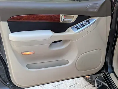2004 Toyota PRADO photo 9