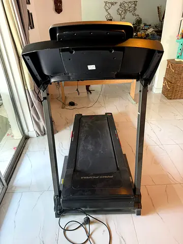 Pro-Form Folding Treadmill – AED 1,000