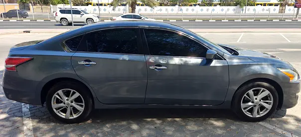 Nissan Altima 2016 SV GCC Specs - Excellent Condition