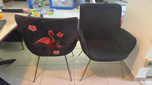 Set of 4 Modern Upholstered Dining Chairs with Flamingo Design (Black)