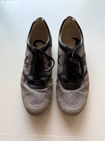 HOGAN Size 10 UK Mens casual suede sneakers, lightly used