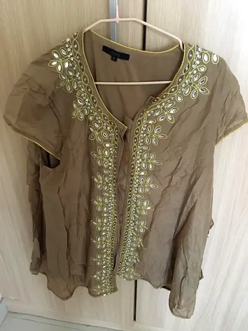 Lightweight embroidered womens tunic top - size large