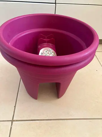 Balcony plant pots- set of 2